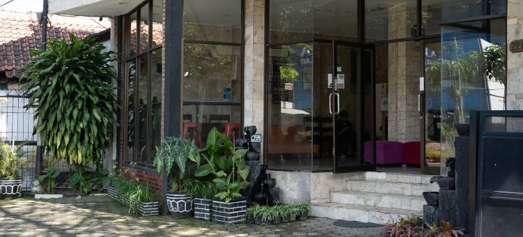 布新多威士马亚洲伊斯兰酒店(Wisma Asia Busindo Syariah)图片