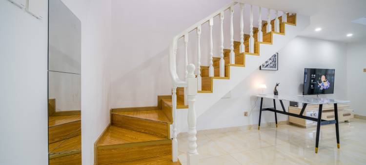 希朗顿行政公寓(坪山高铁站锦龙地铁站店)图片