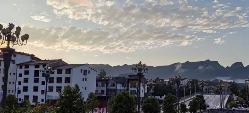 布用客栈(荔波高铁站店)图片