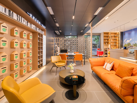 季风酒店(环球春天广场琼海市人民医院店)