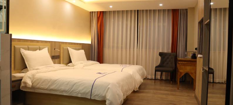 巴青觉玛仓颇章大酒店图片