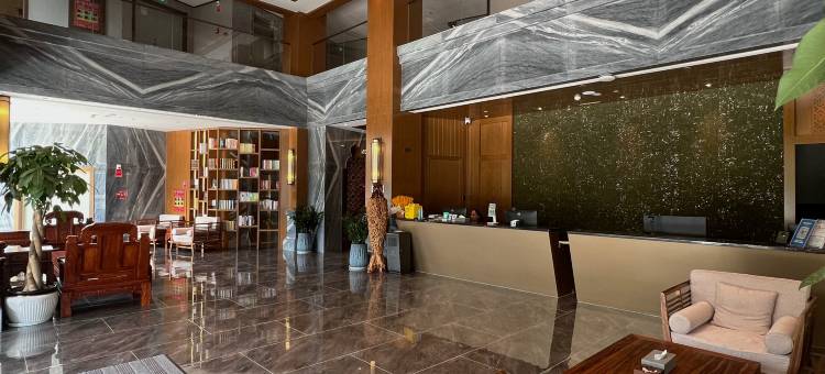 西双版纳勐邦雅假日酒店(勐泐大佛寺店)图片