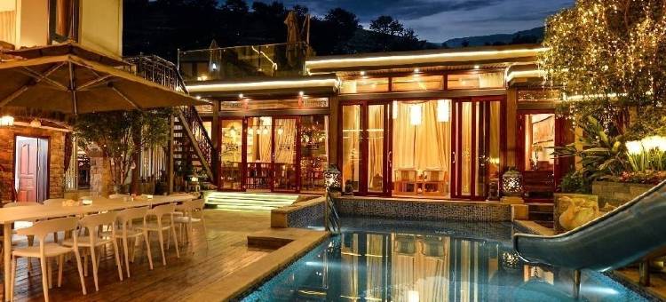 南昆山鸣泉居图片