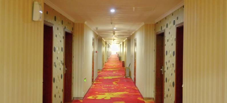 南宁万里商务大酒店(三职高火车站店)图片