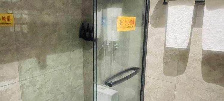 滨江假日酒店(珞璜站店)图片