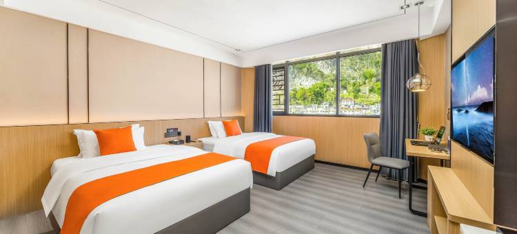 河池鑫悦酒店(金城江站店)图片