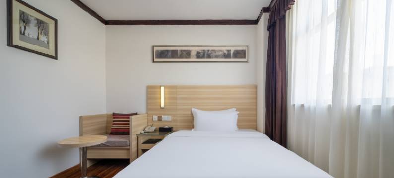 斗门白藤山宾馆(白藤头海鲜街市场店)图片