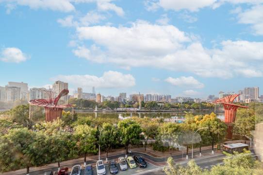 橙果酒店公寓(兴中广场孙文西步行街店)图片