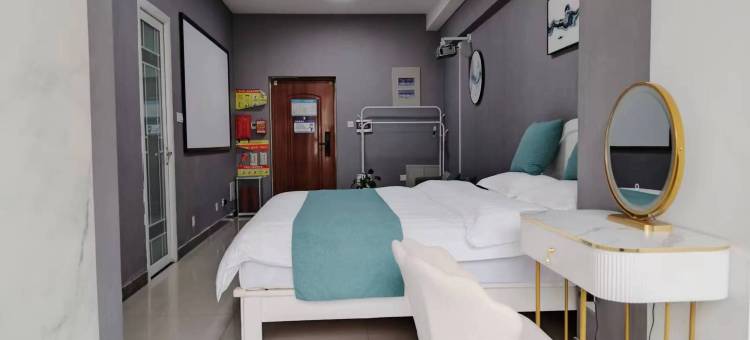 拾光民宿(保利中心店)图片