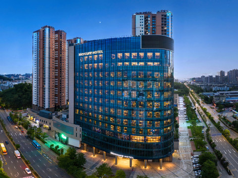 深圳龙岗坤宜美居酒店(平湖站店)