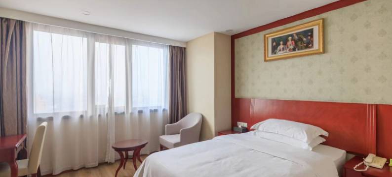 维也纳酒店(上海宝山淞滨路地铁站店)图片