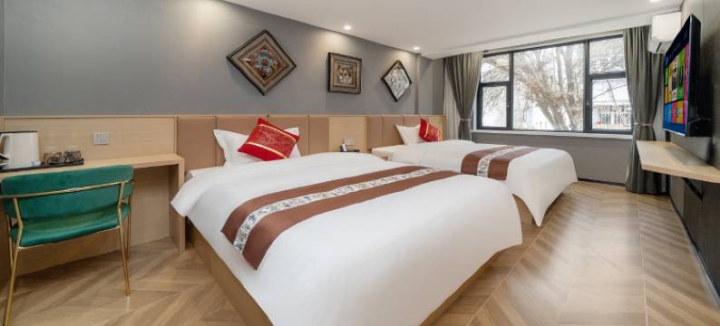 拾光客栈(南湖摩界文创旅游园店)图片