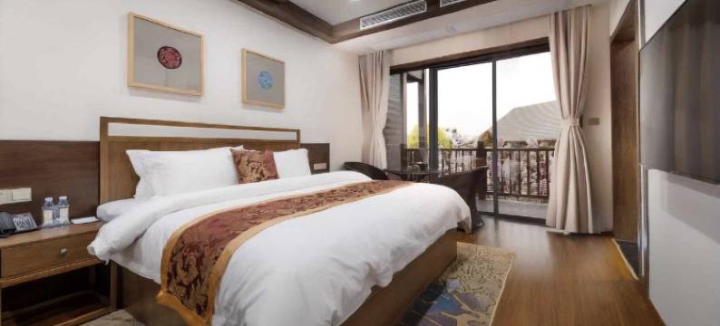 平江山水梧桐木屋轻奢民宿图片