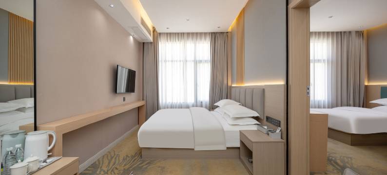 八宿川楚大酒店(318国道店)图片