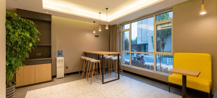 7天酒店(济南遥墙国际机场温泉公馆店)图片