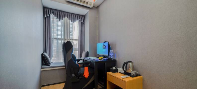 灵狐电竞酒店(长沙高铁吾悦广场店)图片