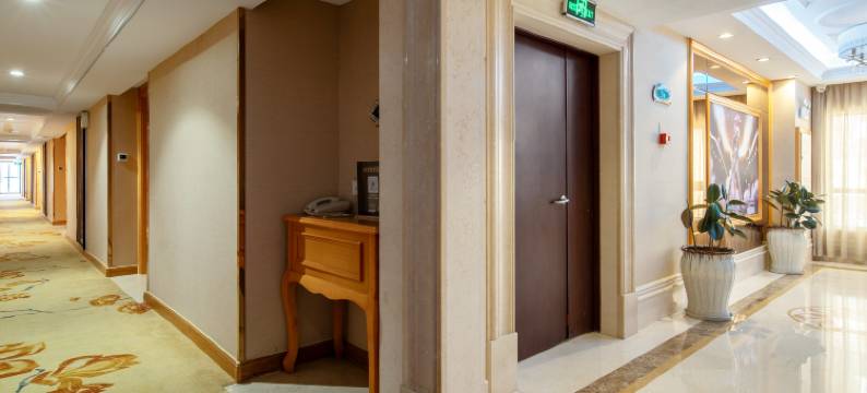 VES电竞酒店(梧州南宁百货高铁南站店)图片