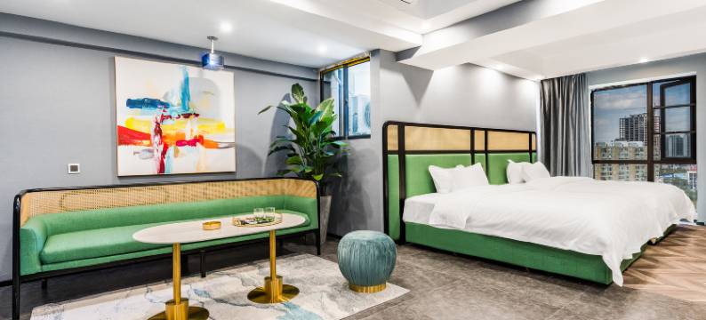 与白观影民宿(南悦城店)图片