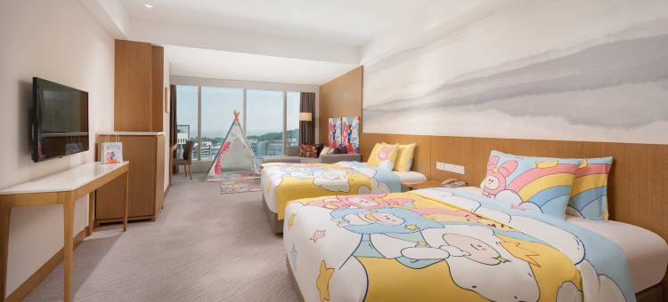 珠海粤财皇冠假日酒店(情侣路海滨泳场店)图片