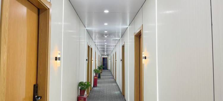 轻住酒店(西安西京医院通化门地铁站店)图片