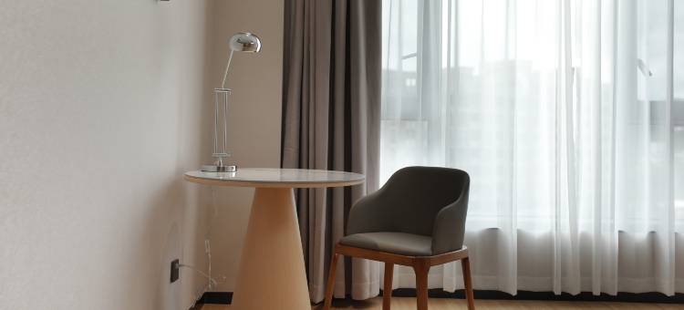 莱蔓智慧酒店(开阳站店)图片