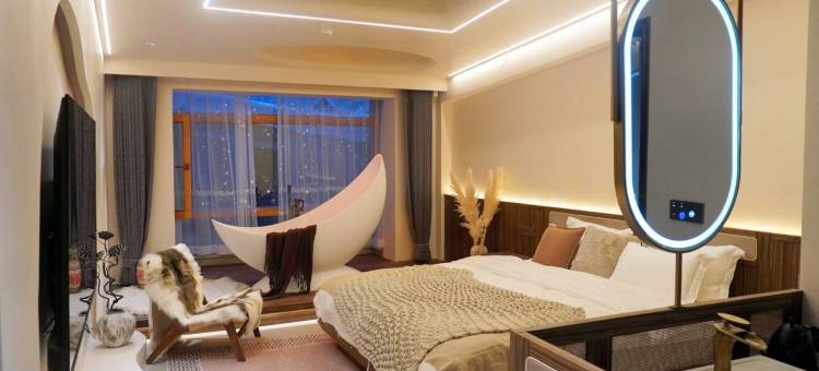 蓝馨梦丨雪隐野奢酒店(中国雪乡雪韵大街店)图片