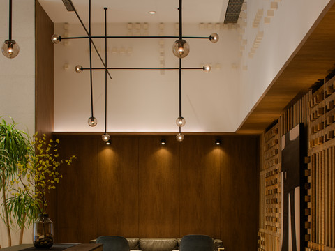 BEN·本酒店(国贸春天百货购物中心苏州路店)