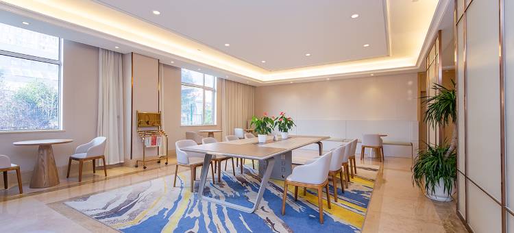 维也纳国际酒店(武汉藏龙岛湖北经济学院店)图片