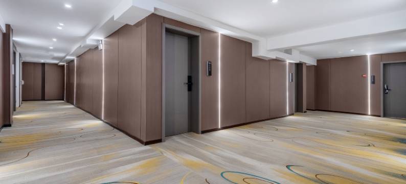 晶蓝酒店(广元高铁站图腾广场店)图片