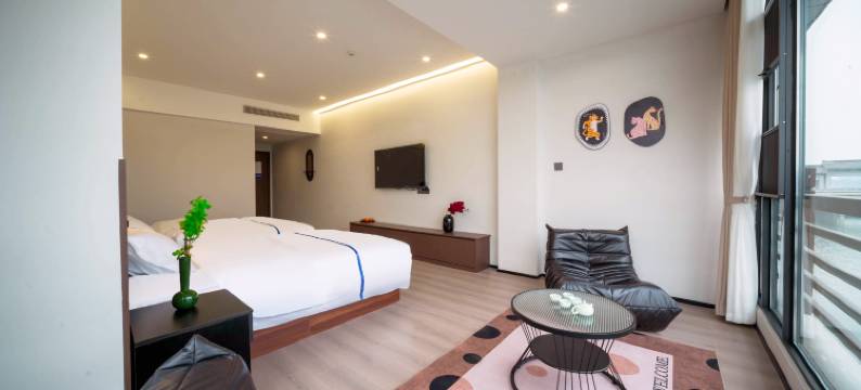 棠·夏酒店(广汉北站金雁湖公园店)图片