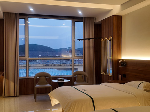 永乾酒店(枣庄新源路店)