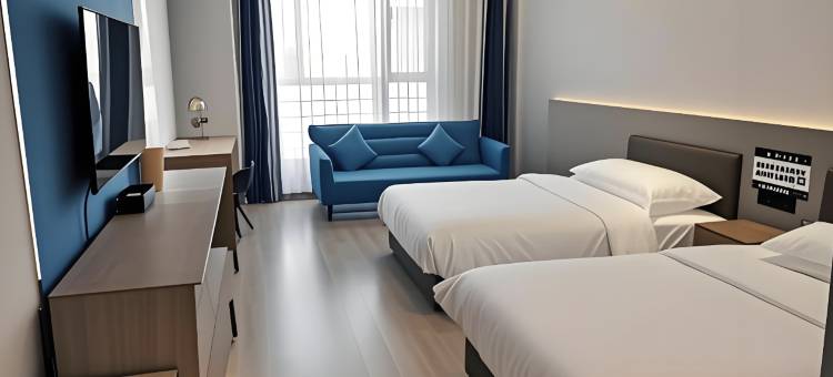 海亚酒店(伊宁市火车站机场店)图片