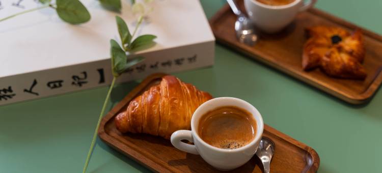 明宇丽呈阿德缦酒店(西双版纳景洪曼弄枫勐泐大佛寺店)图片