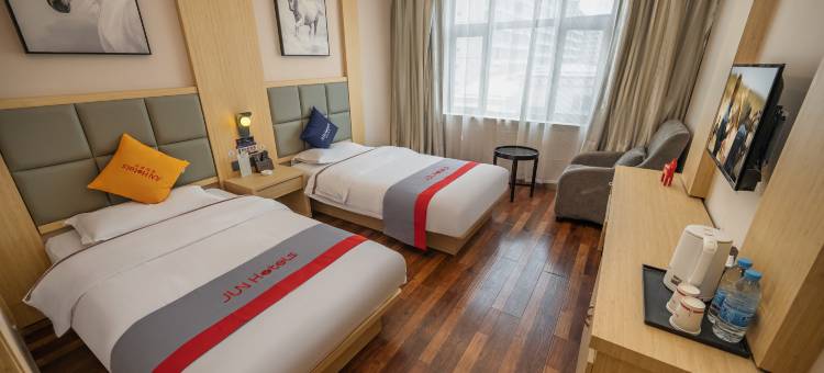 骏怡连锁酒店(合作温州商业街世纪华联店)图片