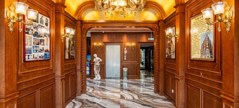 天津渤海大楼酒店(天津站滨江道步行街店)图片