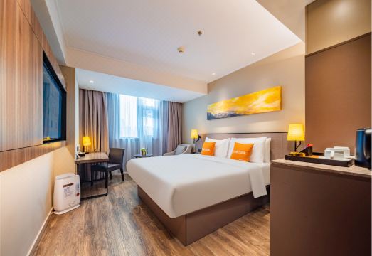 Homeinn Plus Hotel (Kunming Cuihu) Hotel Overview