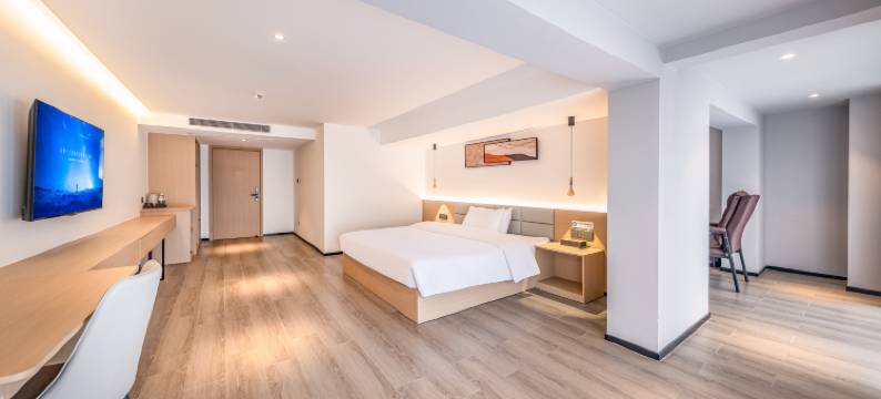 元品酒店(贵阳白云区积水潭医院店)图片