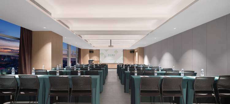 乌鲁木齐南湖市政府美仑酒店图片