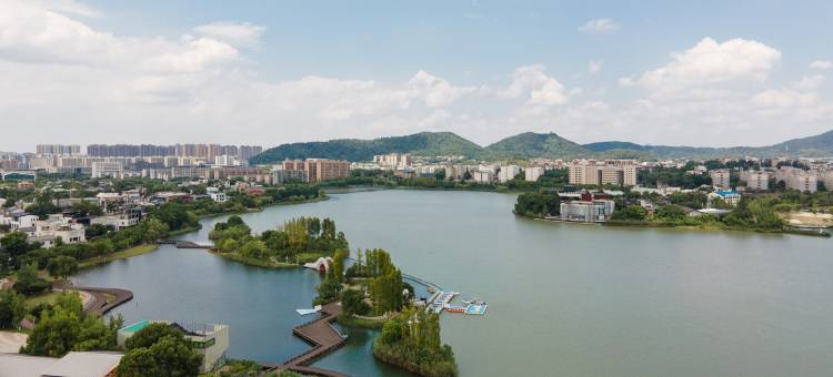 宜尚酒店(长沙岳麓山阜埠河地铁站店)图片