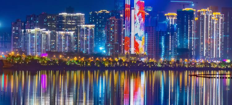 长沙华悦阳光酒店(湖南省博物院北辰三角洲地铁站店)图片