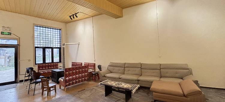 邝柚子旅社民宿(大佛寺转经筒店)图片