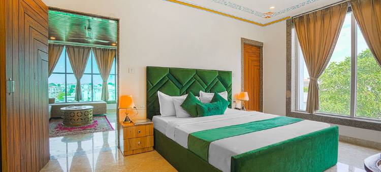 Pax Grand Blue乌代布尔(Pax Hotel Grand Blue 3 min walk from Udaipur city Railway Station)图片