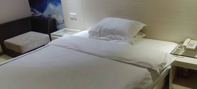 云朵连锁酒店(黄冈科技职业学院店)图片