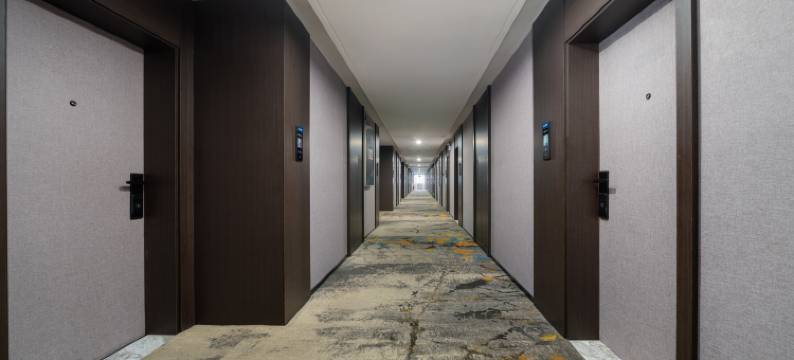 云悦酒店(南宁广西大学鲁班路地铁站店)图片