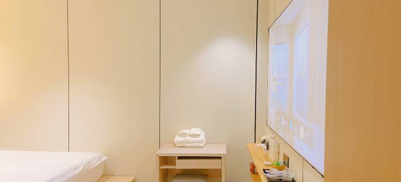 安逸·影院酒店(南昌职业大学赣电九方荟店)图片