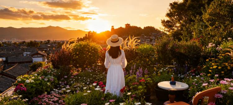 一生有你丨CafeCoco雪山胜景屋顶咖·啡设计师民宿(古城大水车店)图片