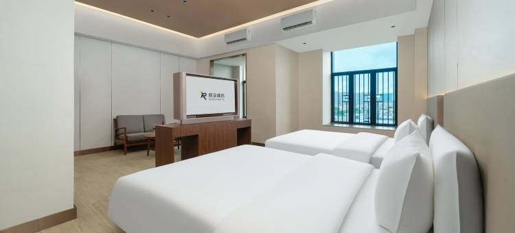 丽呈峰际(佛山伦教地铁站店)图片