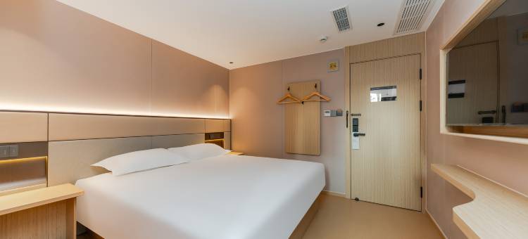 云绯酒店(上海前滩三林路地铁站店)图片