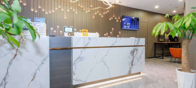 富怡嘉智能酒店(巩义站星月时代广场店)图片