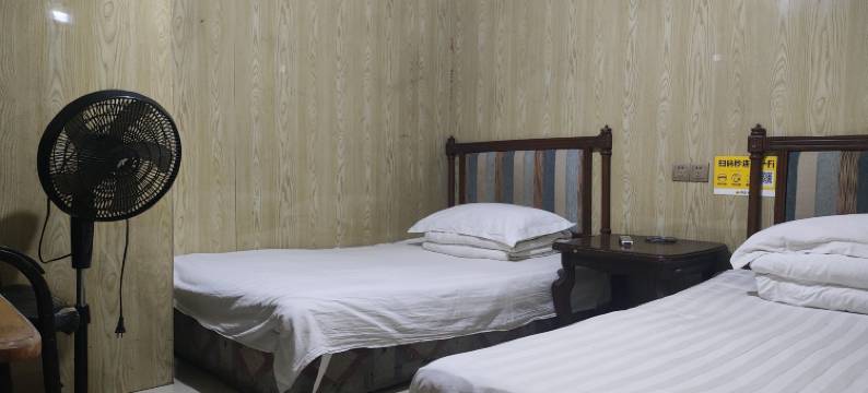 华利旅馆(镇江火车站北广场店)图片